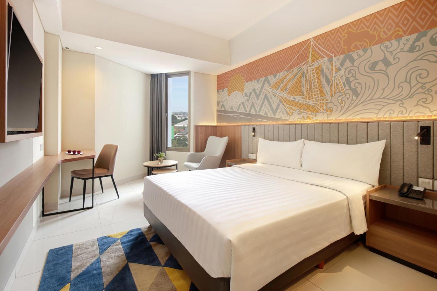 Aston Inn Pantai Losari Makassar Exterior photo